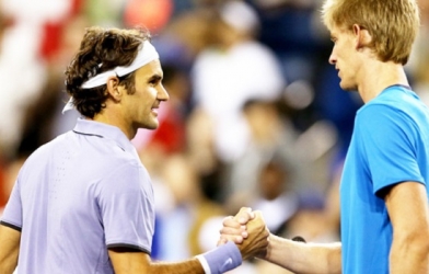 Rome Masters 2015: Federer gặp 'gã khổng lồ' người Nam Phi tại vòng 3