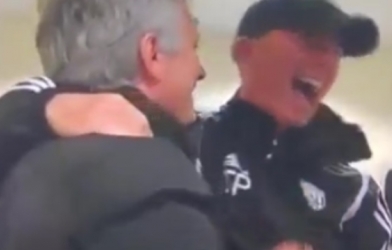 VIDEO: Hình ảnh chưa từng thấy ở HLV Mourinho