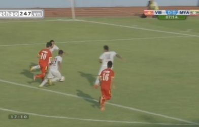 VIDEO: Công Phượng đi bóng và dứt điểm ấn tượng ngay đầu trận