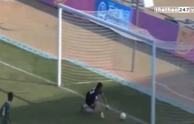 VIDEO: Hàng thủ ngớ ngẩn nhất mà bạn từng thấy