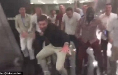 VIDEO: Gerrard và đồng đội “nhảy múa” tưng bừng trong ngày chia tay