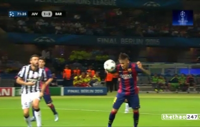 VIDEO: Tình huống dùng tay ghi bàn của Neymar