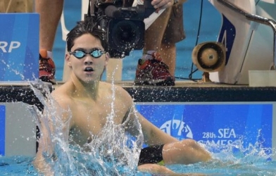 Kình ngư Schooling nhận xét về Ánh Viên