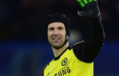 PSG chuẩn bị hợp đồng siêu hấp dẫn dành cho Petr Cech