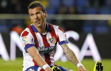 Simeone lên tiếng về tin đồn Mandzukic tới MU
