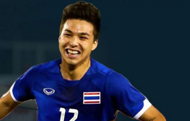 HLV Kiatisak gọi Chappuis trở lại ĐT Thái Lan