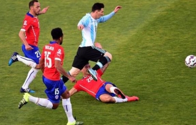 VIDEO: Màn trình diễn của Messi ở chung kết Copa America 2015