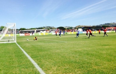 Đội tuyển lập kỷ lục thua 2 trận liền với tỉ số 30-0 và… 38-0