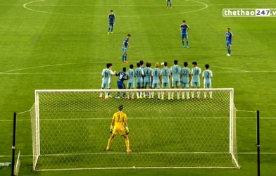 VIDEO: Pha sút phạt đẹp mắt của 'Rooney châu Á'