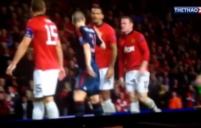 VIDEO: Schweinsteiger từng rất hận khi phải nhận thẻ đỏ oan vì Rooney