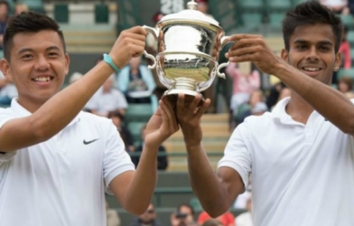 Video tennis: Lý Hoàng Nam vô địch giải trẻ Wimbledon 2015