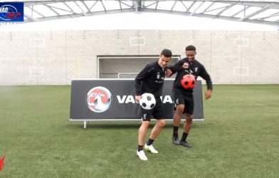 VIDEO: Màn so tài tâng bóng hài hước của các sao Liverpool
