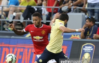 VIDEO: Màn ra mắt của Memphis Depay trong màu áo Man Utd