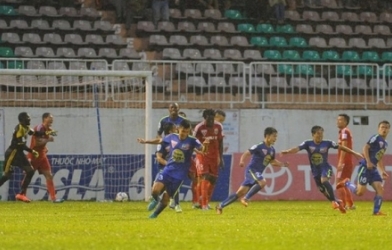 Video bàn thắng: HAGL 2-1 Becamex Bình Dương (Vòng 17 V-League 2015)