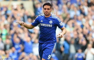 VIDEO: Màn ra mắt của Radamel Falcao trong màu áo Chelsea