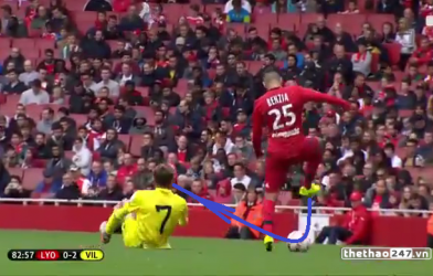 VIDEO: Pha phạm lỗi 'siêu kỹ thuật' của cầu thủ Lyon ở Emirates Cup 2015