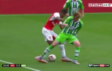 VIDEO: Pha xử lý đẳng cấp của sao trẻ Arsenal tại Emirates Cup