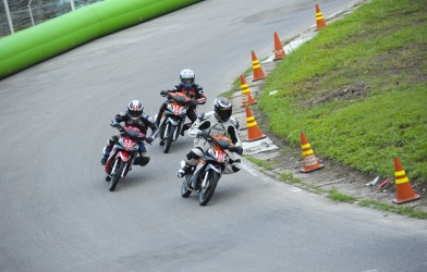 Mẫu Honda Blade 110cc lần đầu xuất hiện trên đường đua