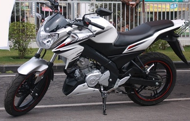 Năm nakedbike 150 phân khối phù hợp với dân mê tốc độ Việt Nam