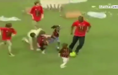 VIDEO: Pha xoạc bóng khó tin của con trai Paolo Maldini khi mới 5 tuổi