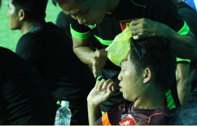 Tiền đạo U19 Việt Nam dính chấn thương đáng tiếc