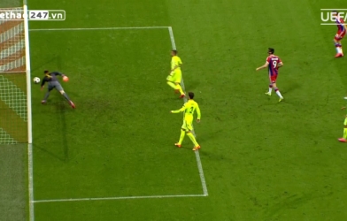 VIDEO: Thủ thành Barca sở hữu 'Pha cứu thua xuất sắc nhất châu Âu 2014-2015'
