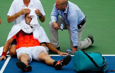 Số 2 người Mỹ dính tai nạn hy hữu ở US Open 2015
