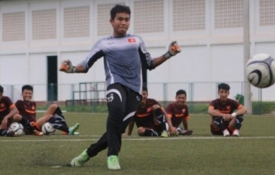 VIDEO: Thủ môn Thanh Tuấn - Chốt chặn vững chắc của U19 Việt Nam