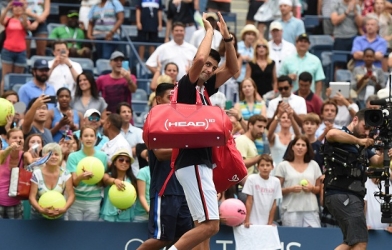 US Open 2015: Ferrer, Raonic thua sốc, Djokovic đi tiếp