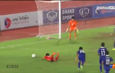 VIDEO: Những tình huống xử lý khó hiểu của trọng tài Malaysia ở chung kết U19