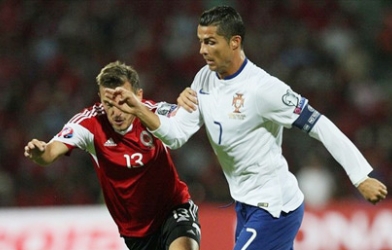 Vòng loại Euro 2016: Đức, Bồ nhọc nhằn vượt ải