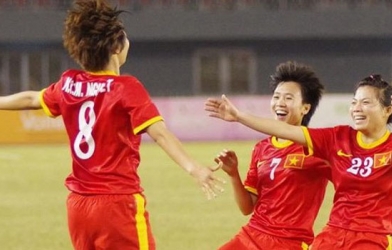Thắng đậm Myanmar 4-2, nữ VN vươn lên vị trí thứ ba