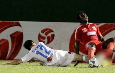 Cuộc nói chuyện giữa Thanh Hào và Abass tại bệnh viện