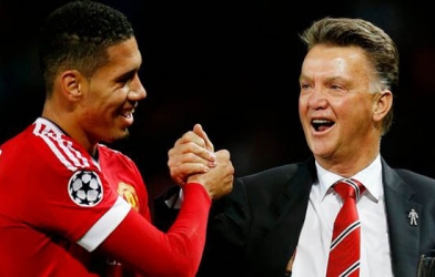 HLV Van Gaal: 'Thắng như thế thì đừng mừng vội'