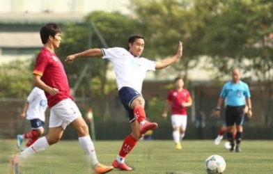 VIDEO: Quốc Vượng bị thẻ đỏ, đội Văn Quyến vào bán kết ở giải phủi