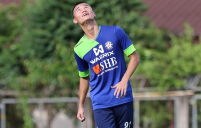 Chân sút hàng đầu tại Lao League trở lại Việt Nam