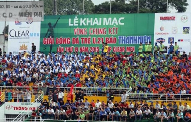 Phẫn nộ với chiêu trò lừa gạt của phe vé tại VCK U21 QG