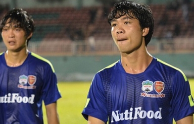 Công Phượng và Tuấn Anh chưa chắc đá chính tại Nhật Bản