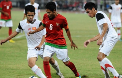 Đại diện J.League mời chào “Messi Indonesia”