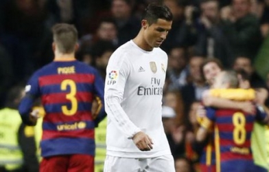 Công cùn thủ kém, Real thua bạc nhược Barca
