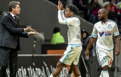 Hạ nhanh St Etienne, Marseille tiếp tục lột xác dưới thời Míchel