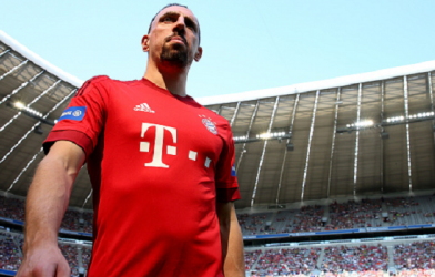Chuyển nhượng 26/11: Ông chủ Chelsea duyệt mua Ribery
