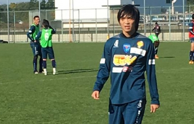 Tuấn Anh tập buổi đầu cùng đội 1 Yokohama FC