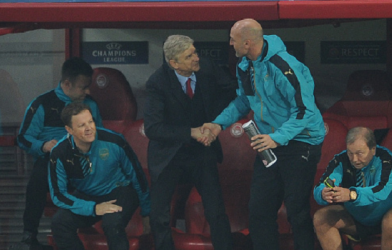 Kỉ lục 16 lần: Tuyệt vời Wenger!