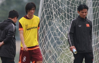 Hoãn ký HĐ của Tuấn Anh với CLB Nhật