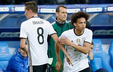 Sao teen của Schalke khiến các ông lớn NHA thất vọng