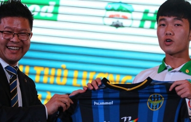 Xuân Trường vượt các đối thủ ở Trung Quốc và Thái Lan để tới Hàn