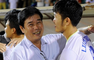 Bố Xuân Trường tin vào khả năng của con trai