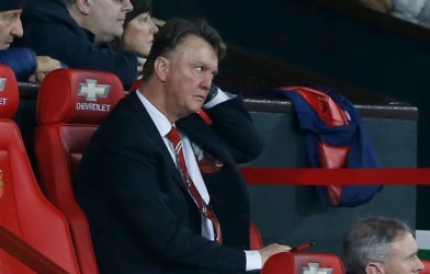 Người tiền nhiệm ủng hộ Van Gaal tại vị