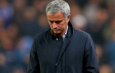 Bất ngờ với CLB đầu tiên công khai muốn có Mourinho